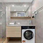 Apartment Klimatyzowany Z Parkingiem I Blisko Plazy By Renters